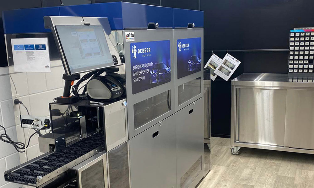 DeBeer Refinish machine first in Australasia